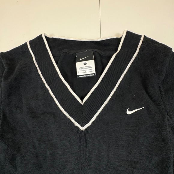 Nike Black V Neck Sweater Long Sleeve Athletic Trim Women Size PS - Picture 4 of 11
